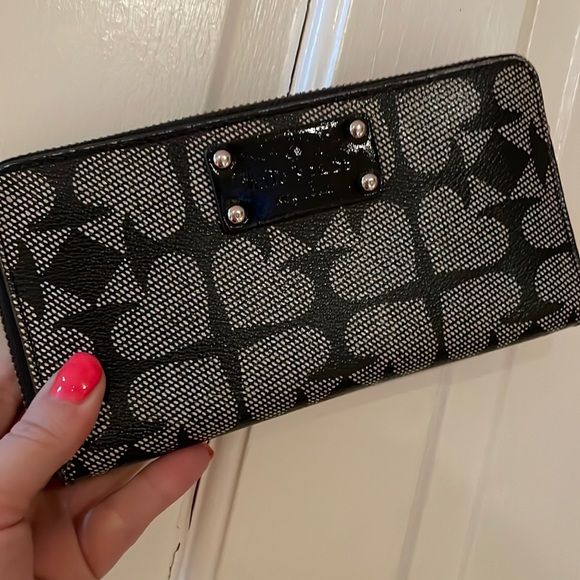 kate spade Handbags - ON RESERVE ❤️Kate Spade ♠️ Black and White Wallet authentic